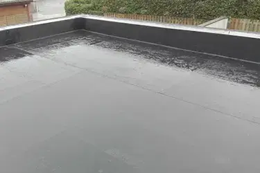 installation professionnelle de caoutchouc de toiture epdm